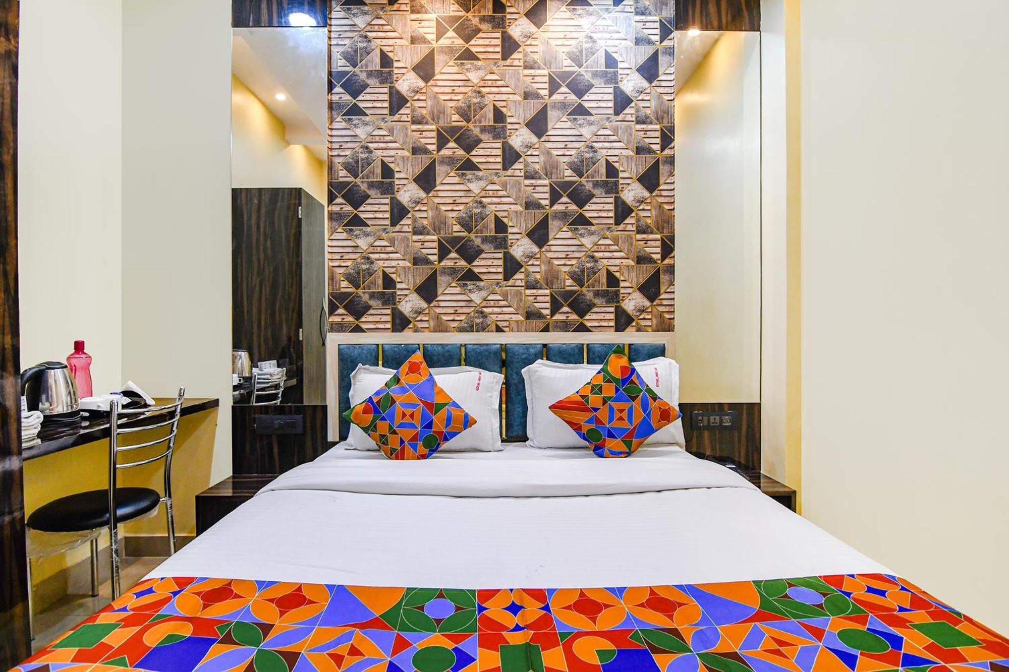 Fabhotel Royal Park Inn - Nr Eden Garden Stadium Kalkutta Kültér fotó
