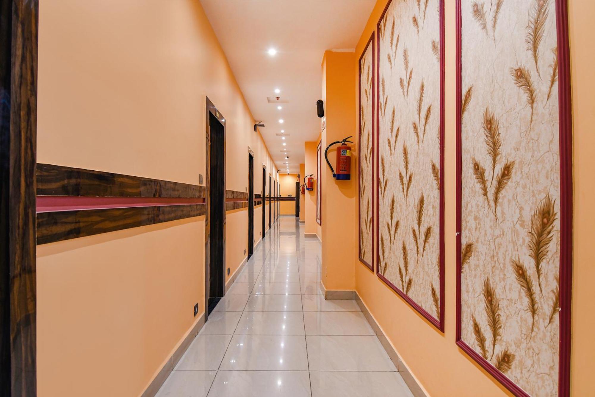 Fabhotel Royal Park Inn - Nr Eden Garden Stadium Kalkutta Kültér fotó